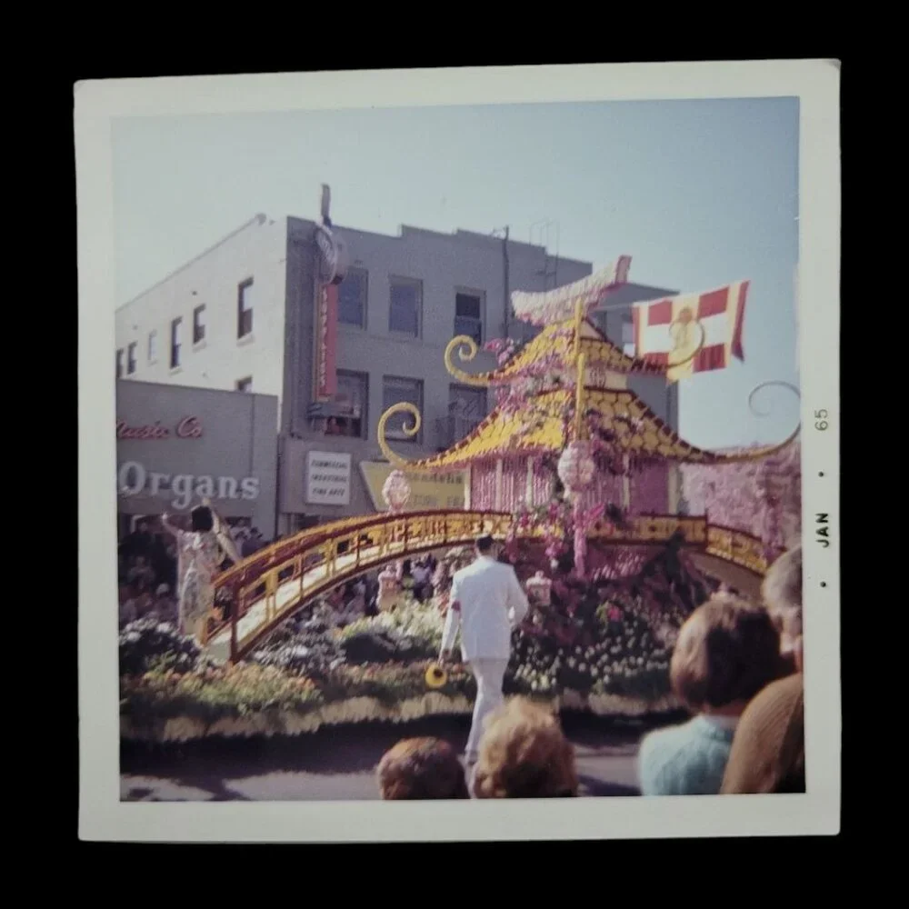 Rosebowl 1965 Parade Photographs Ephemera‎ Tournament of Roses Football Baseball